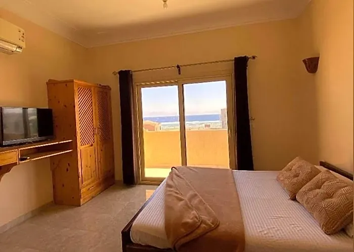 فندق Nook Seaview 5*
